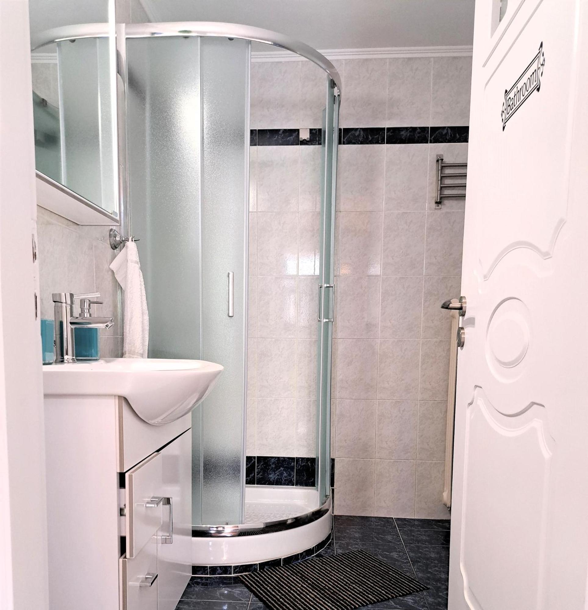 Family Stone Apartment Кипарисия Екстериор снимка