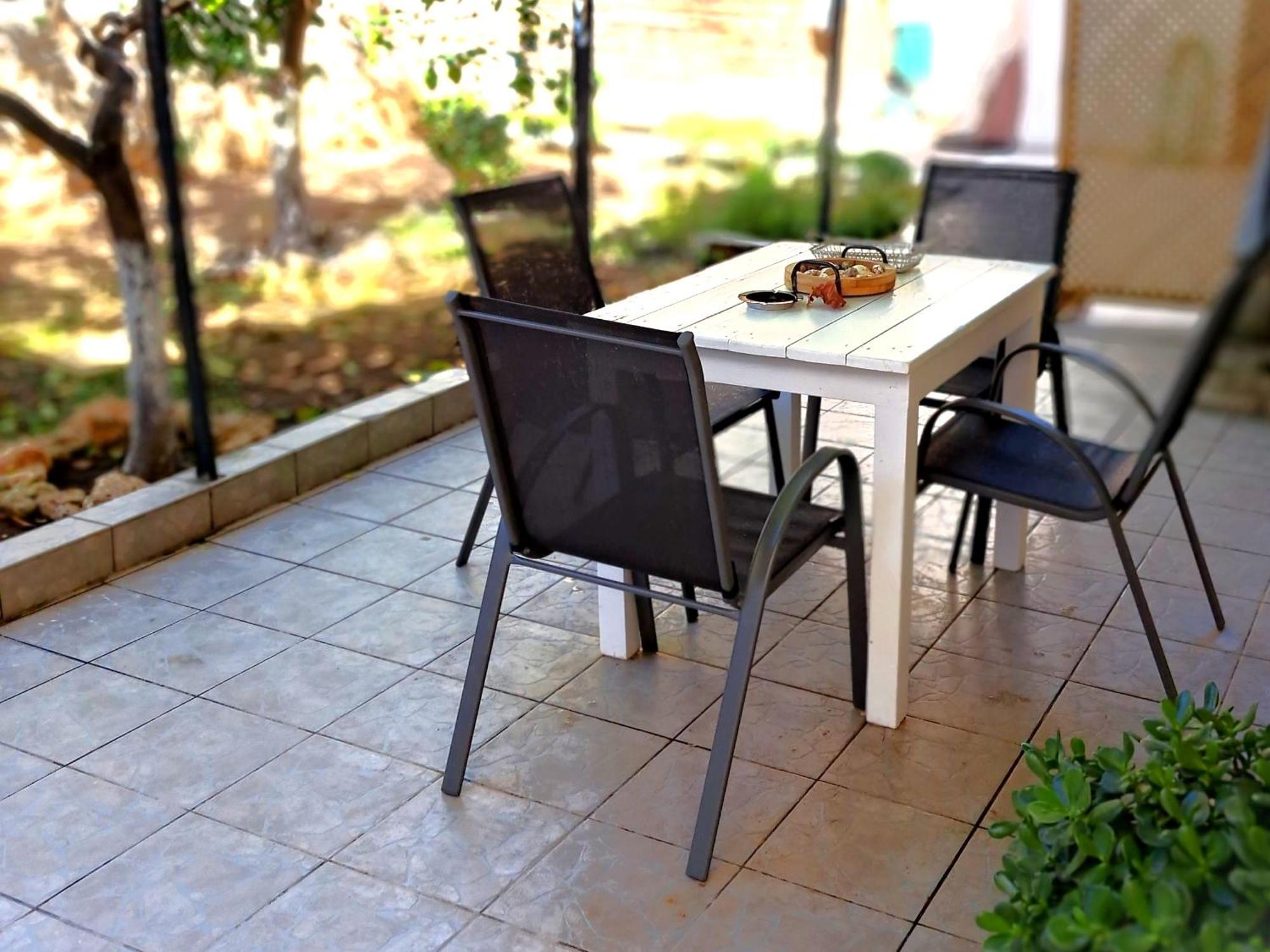 Family Stone Apartment Кипарисия Екстериор снимка