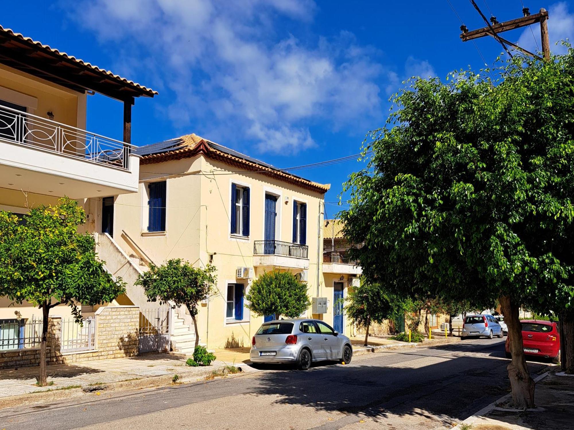 Family Stone Apartment Кипарисия Екстериор снимка